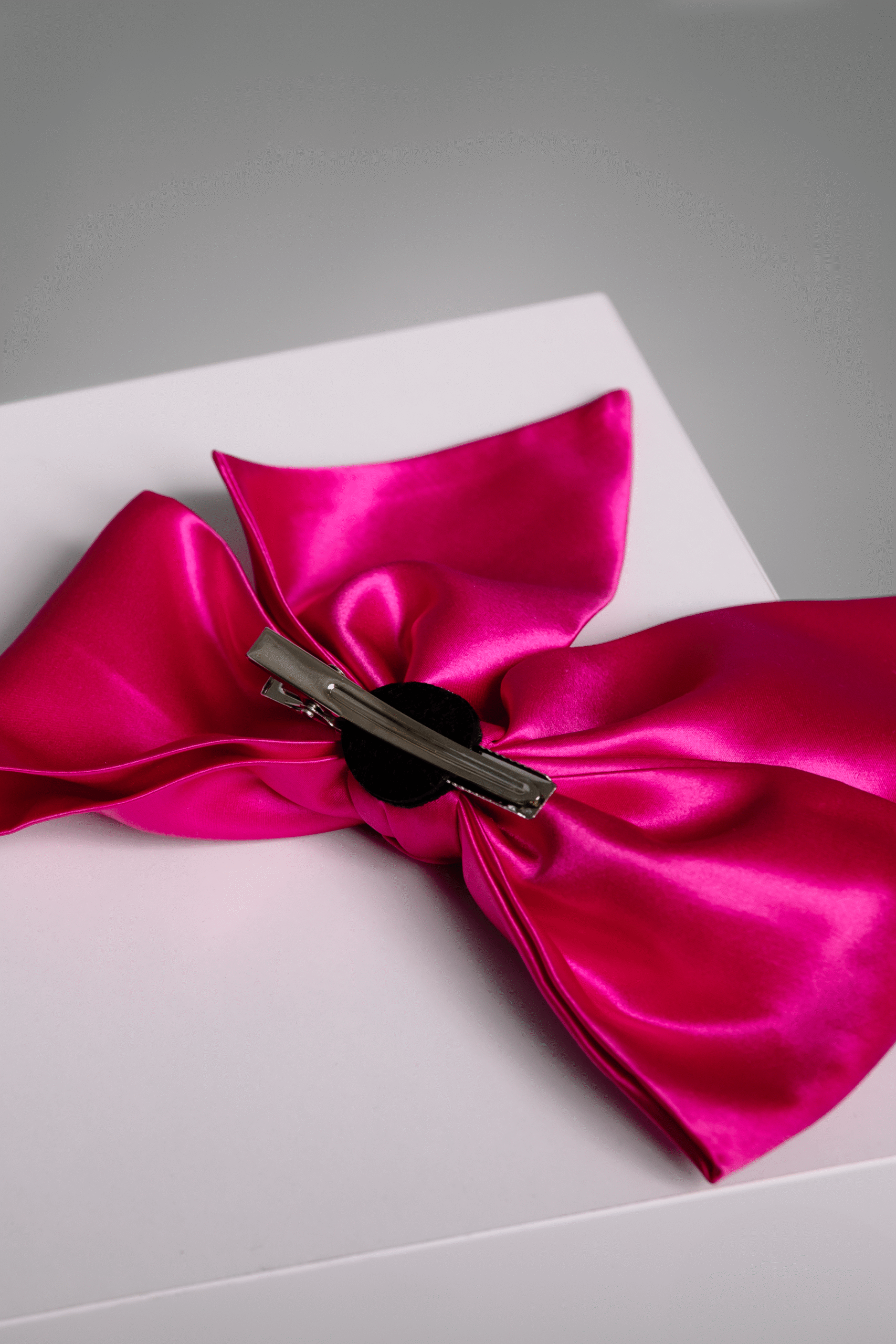 Silk hair clip with bow